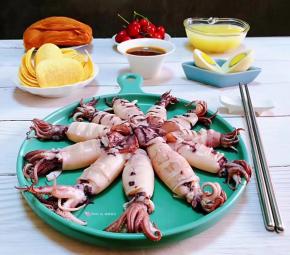 白灼小鱿鱼入口鲜美滑嫩脆爽好吃到停不下来哦