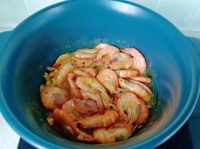 煮三分钟左右。