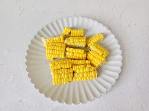 玉米洗净切小块