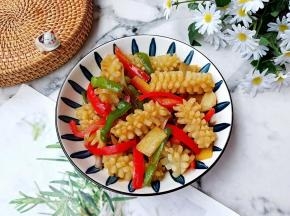 美味的双椒炒鱿鱼就做好了。