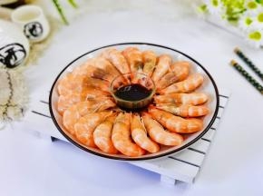 摆盘，中间放一吃碟酱油。