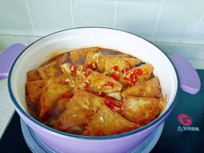 开大火煮五分钟。