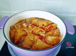 开大火煮五分钟。