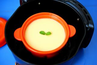 放入空气炸烤箱内，200度烤25分钟。