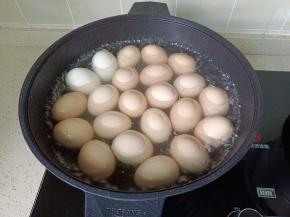 开大火煮八分钟。