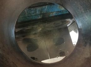 锅烧热，放适量油。等油温上来时，先用一个虾片试炸一下。虾片迅速膨胀，就可以了。注意火不要太大了！
