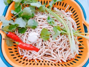 折耳根掐段清洗干净