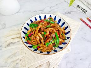 香辣开胃的孜然蘑菇就做好了。