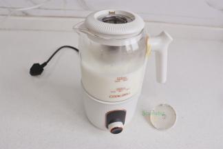 纯牛奶倒入，最大容量不要超过500ml,2盒牛奶，刚刚好。