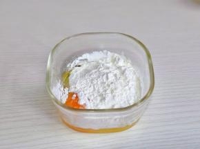 加入玉米淀粉。