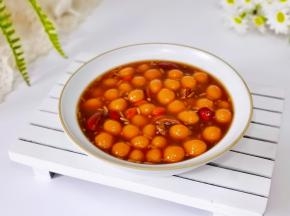 热乎乎的一碗甜品。