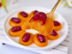 一口香甜软糯，好吃极了。