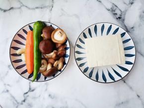 准备好所有食材。