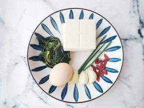 准备好所有食材。