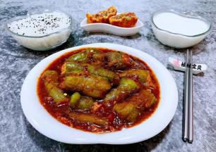 尖椒酿肉是经典的下饭神器好吃到停不下来的节奏