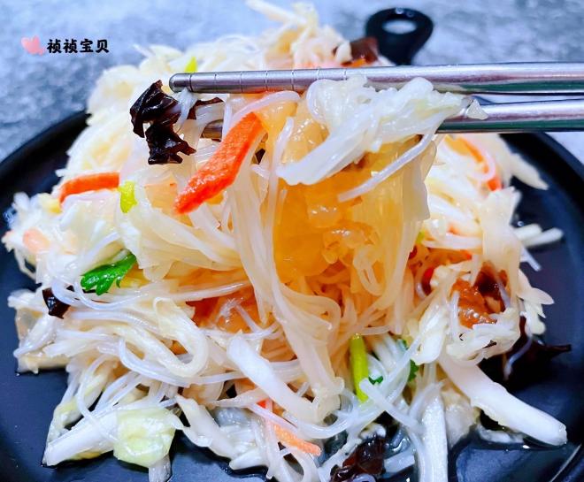 蜇皮粉丝木耳拌白菜