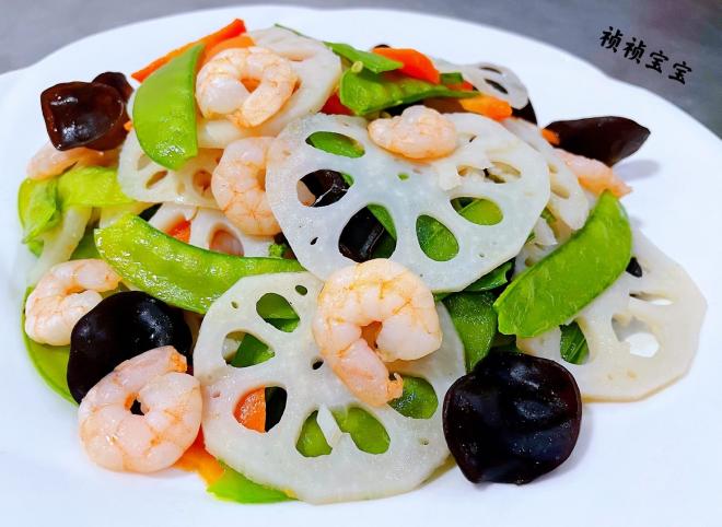 荷兰豆藕片木耳胡萝卜炒虾仁