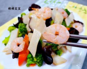 虾仁入口鲜嫩爽口好吃到停不下来