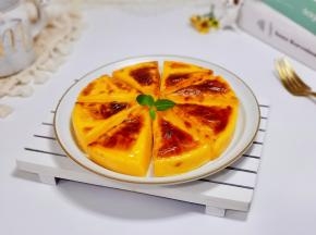 装盘点缀一个薄荷叶。