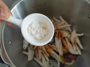 冰糖，盐，水，高压模式30分钟。