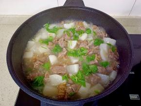 喜欢吃香菜的可以多放一点香菜。