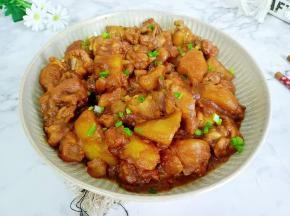 土豆绵绵的，鸡肉鲜美！