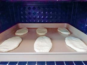 再次放入烤箱，发酵至两倍大。