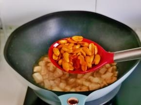 加入酒鬼花生，不喜欢也可以不加。