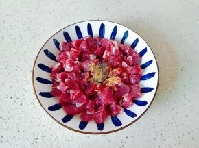 加十三香半勺。