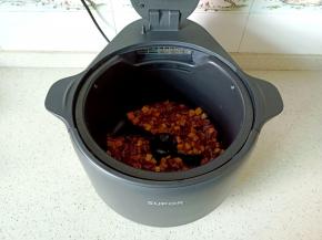 放入空气炸锅里面。