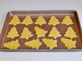 放入不粘烤盘中。