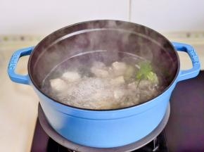 大火烧开，转小火熬25分钟。