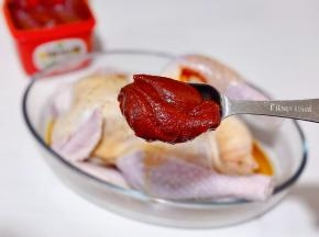 加入韩式辣酱。