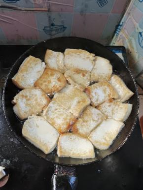 煎至两面金黄！