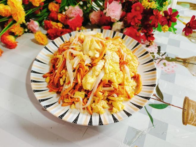 虫草花炒鸡蛋