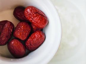 加入红枣，
