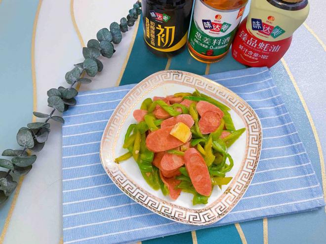 香肠炒青椒