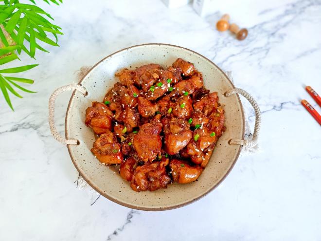 葱油香焖小鸡腿