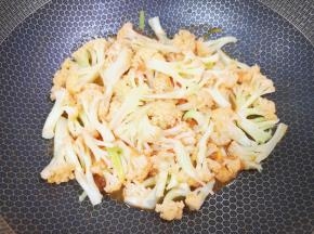 翻炒均匀即可。