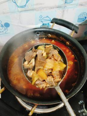 满满的牛肉粒，好好的过过瘾！