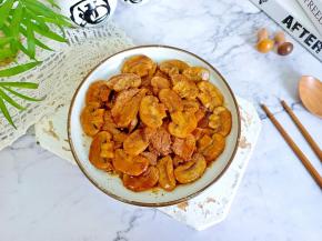 肉片超级嫩滑，搭配蘑菇的香味，吃的停不下来！