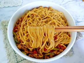 面条劲道爽滑，带劲的很！