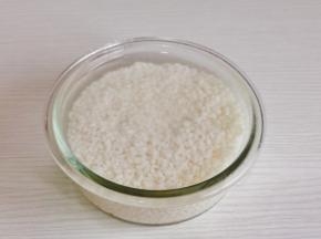 糯米洗净泡6小时。