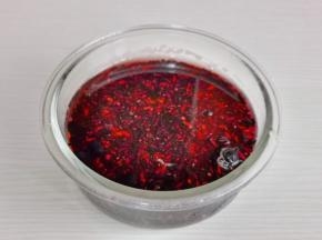 血糯米洗净泡6小时。