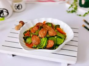 简单快手的家常小炒。