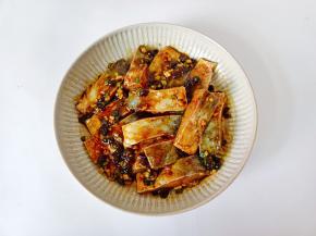 抓拌均匀腌制半小时入味。