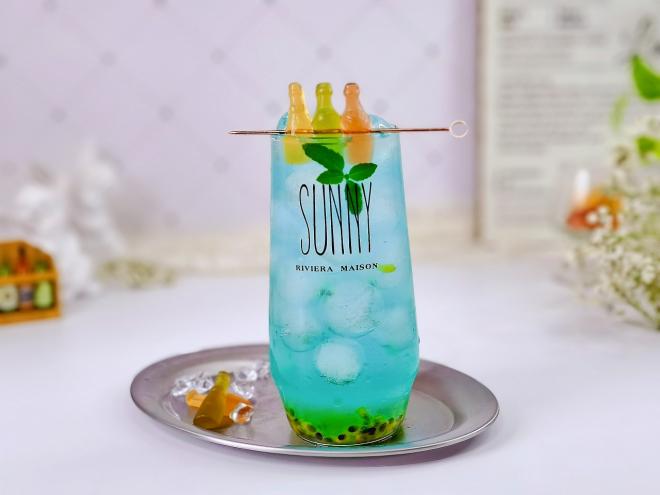 果香软糖鸡尾酒