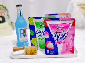 准备食材，百香果肉挖出来。