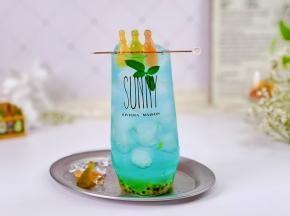 装饰在杯子上即可。