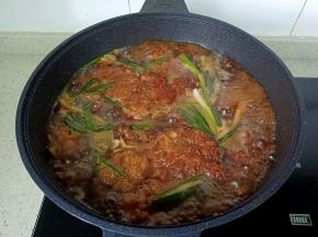 喜欢汤汁拌饭或者拌面的可以多加一点水。